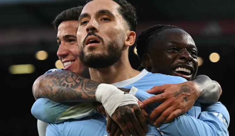 Imagen de Manchester City goleó a Liverpool en Anfield, lo dejó sin invicto y lidera con puntaje ideal