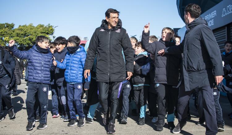 Imagen de Sonríe Costas: Racing abrochó al reemplazante de Salas