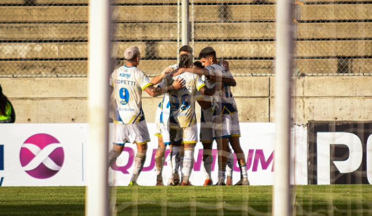 Imagen de Rosario Central impuso su jerarquía y venció a Los Andes