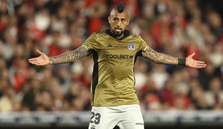 Imagen de La gambeta de Armani ante Vidal que hizo delirar al Monumental