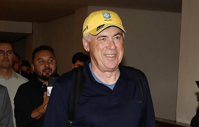 Imagen de Carlo Ancelotti ya desembarcó en Brasil para asumir el desafío Verdeamarelo