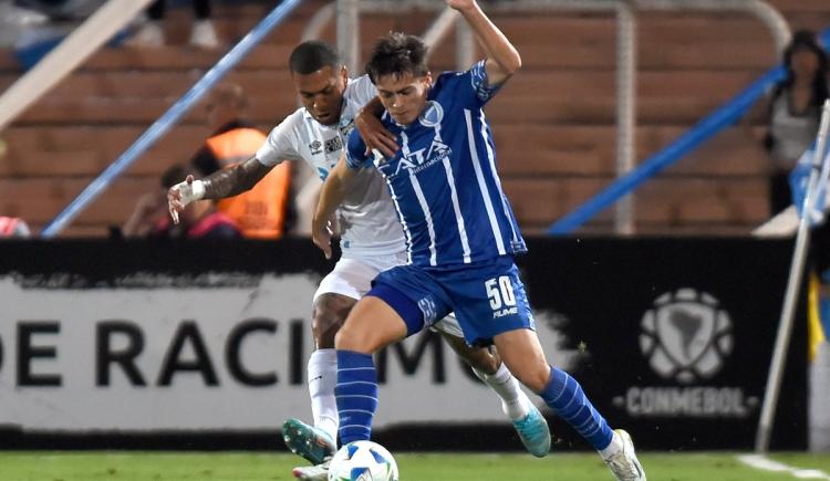 Imagen de Godoy Cruz igualó con Gremio en un partidazo y comparten el liderazgo de su grupo