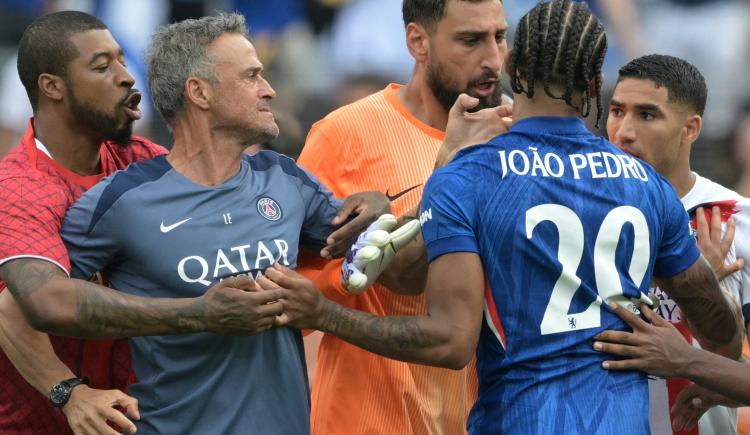 Imagen de Escandaloso final: la agresión de Luis Enrique a un jugador de Chelsea tras la derrota de PSG