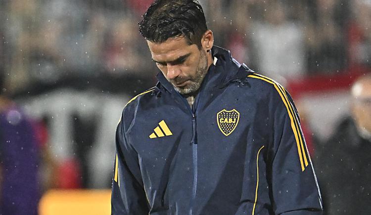 Imagen de El problema que se le presentó a Gago, a 11 días del Superclásico