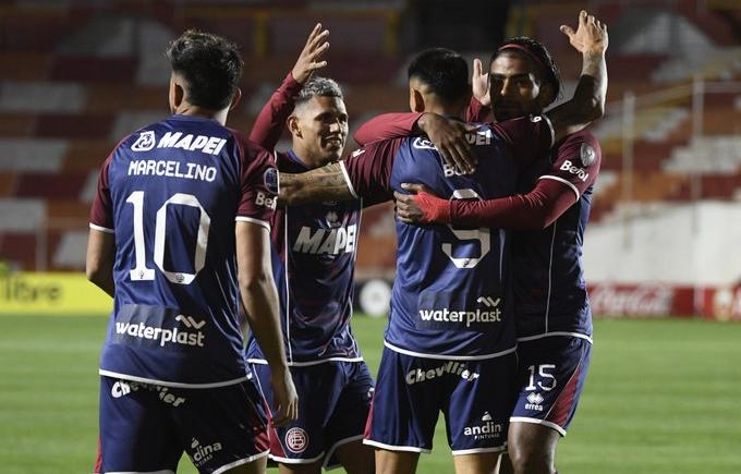 Imagen de Misión cumplida de Lanús: ganar en la altura para quedarse en la cima