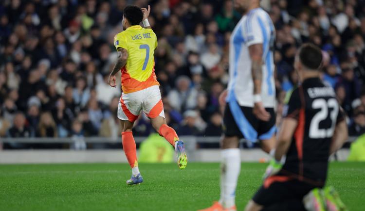 Imagen de Gambeta Monumental: El golazo de Lucho Díaz a la Selección Argentina