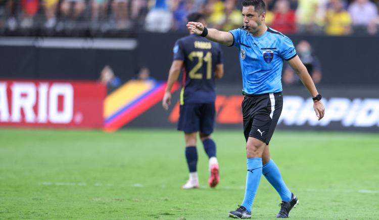 Imagen de ¿Le dieron una mano? Jamaica reclamó por el uso del VAR ante Ecuador