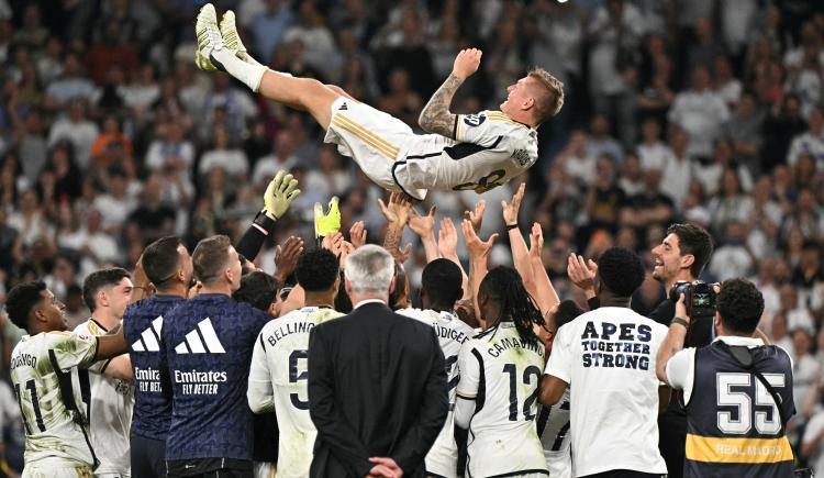 Imagen de El Santiago Bernabéu, rendido a los pies de Toni Kroos