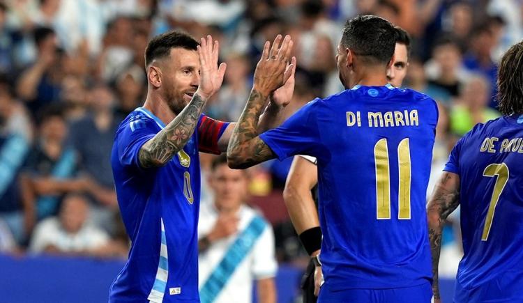 Imagen de Argentina fútbol show: ráfagas letales con dobletes de Messi y Lautaro Martínez