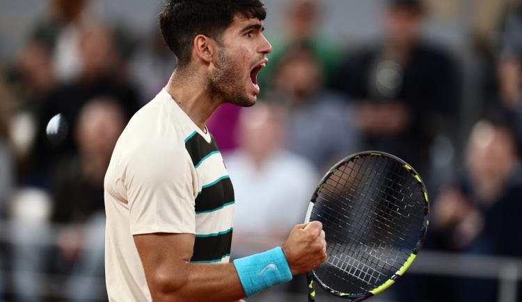 Imagen de Carlos Alcaraz irá por el bicampeonato en Roland Garros
