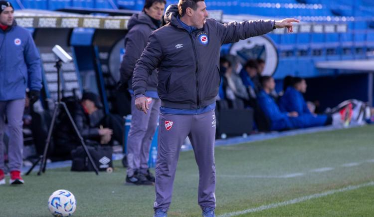 Imagen de Nico Diez palpitó "la final" ante Estudiantes y se refirió al horario del partido de River