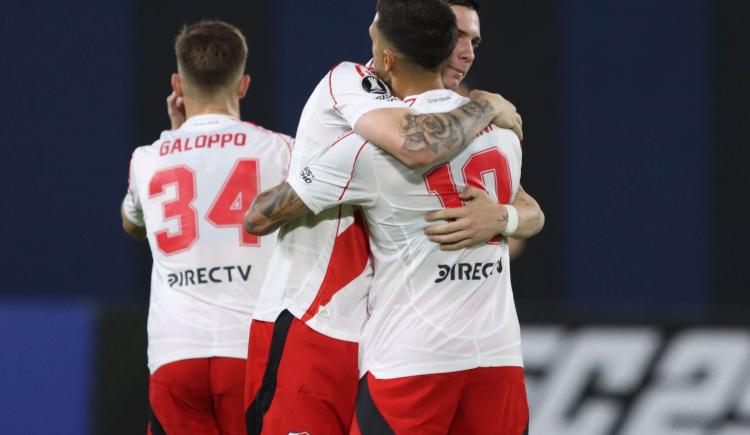 Imagen de River empató y es líder en su zona: los goles de la igualdad en Quito