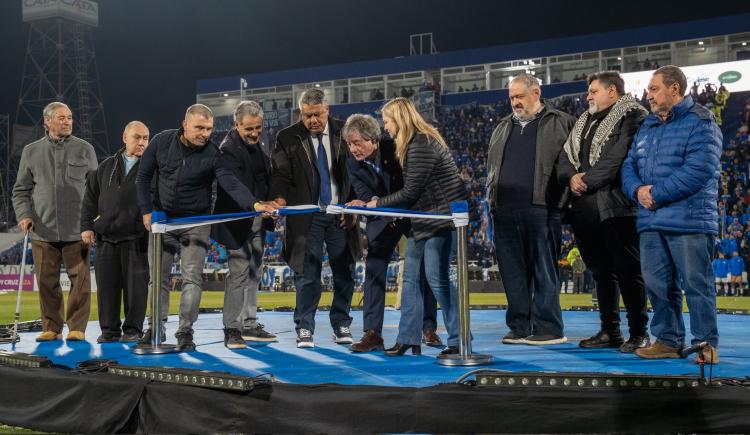 Imagen de Chiqui Tapia, presente en la reinauguración del estadio de Godoy Cruz