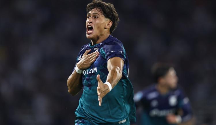 Imagen de Feliz San Valentín para Talleres: el pibe Dávila le dio el triunfo con un doblete