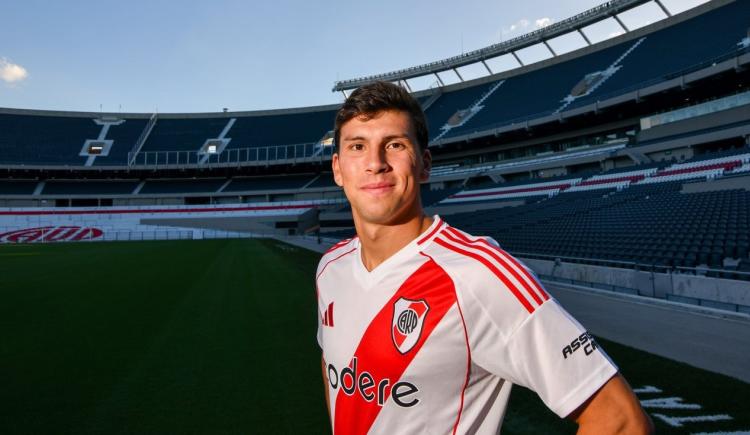 Imagen de Gonzalo Tapia, tras los pasos de Marcelo Salas y Alexis Sánchez en River