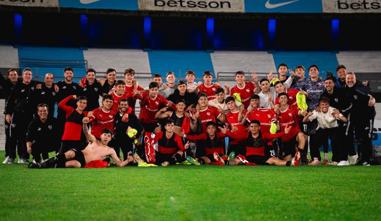 Imagen de Impacto rojo en el Cilindro: Independiente se quedó con un clásico inolvidable en Reserva