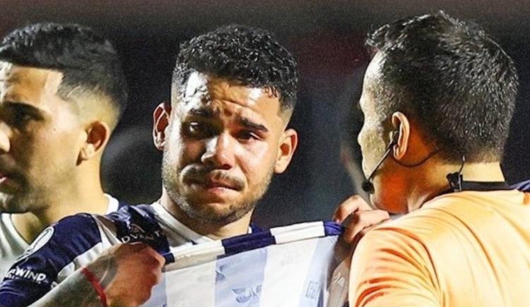 Imagen de La gravísima denuncia de un futbolista de Talleres: "Me dijo venezolano muerto de hambre"