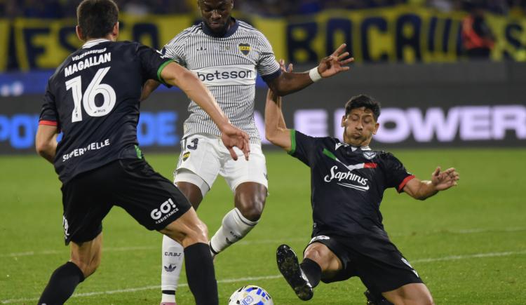 Imagen de El historial de fallos y disputas de escritorio entre Boca y Vélez