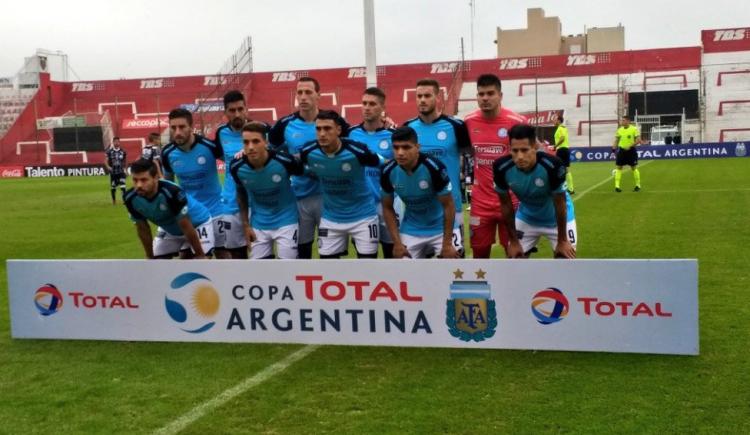Imagen de Belgrano sufrió y pasó gracias al arquero Acosta