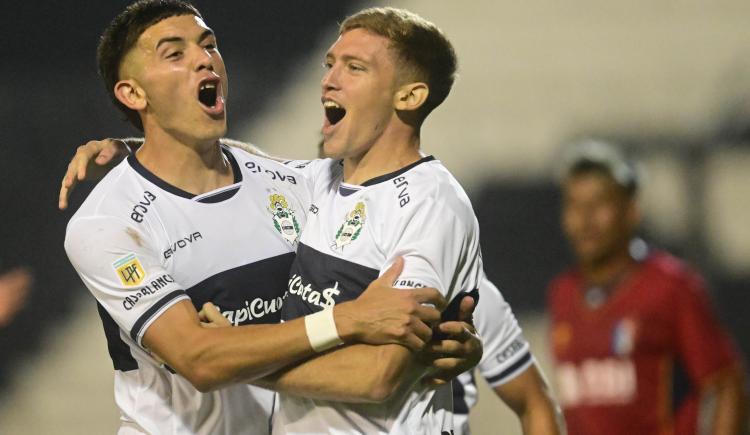 Imagen de Gimnasia cortó la mala racha y avanzó en la Copa Argentina