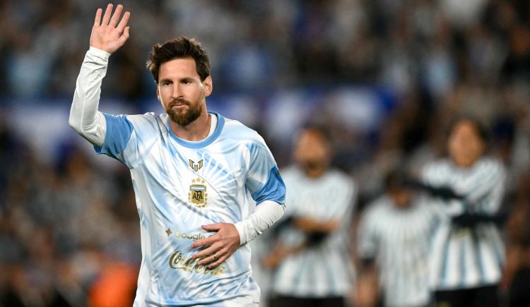 Imagen de Neymar y Ronaldinho también le agradecieron a Messi por su legado