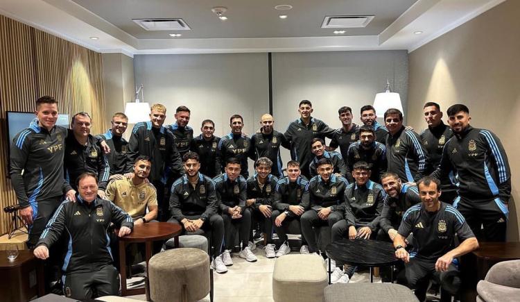 Imagen de Sueño olímpico en marcha: la Selección Argentina Sub 23 viajó a París