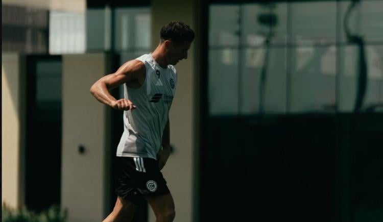 Imagen de El debut de Lewandowski marca el regreso de la MLS sin Messi ni De Paul
