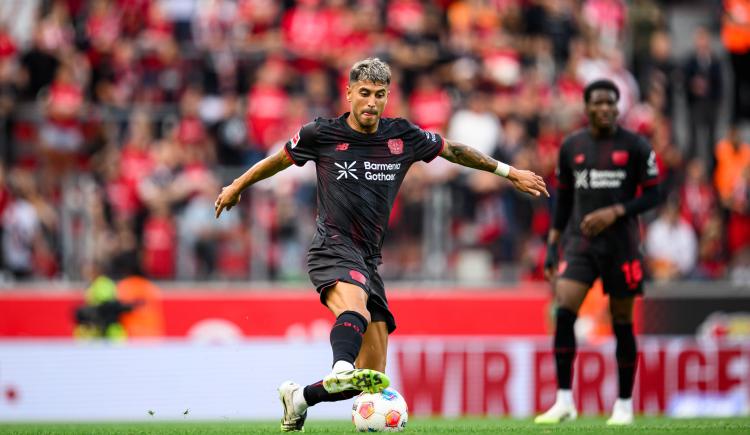 Imagen de El golazo de Exequiel Palacios que cerró el triunfo de Bayer Leverkusen
