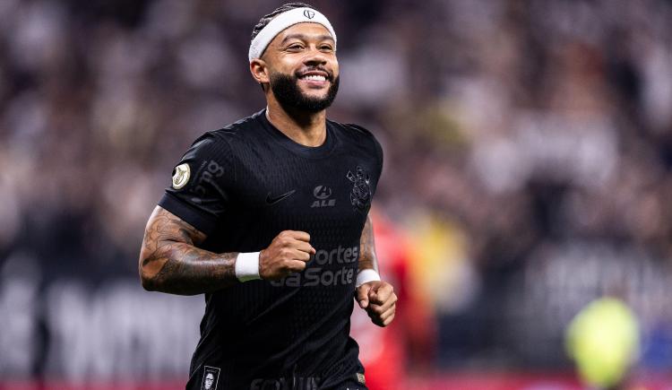 Imagen de El espectacular golazo de Memphis Depay en Corinthians
