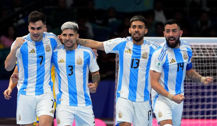 Imagen de Mundial de Futsal: Argentina goleó a Kazajistán, está en semifinales y se medirá contra Francia