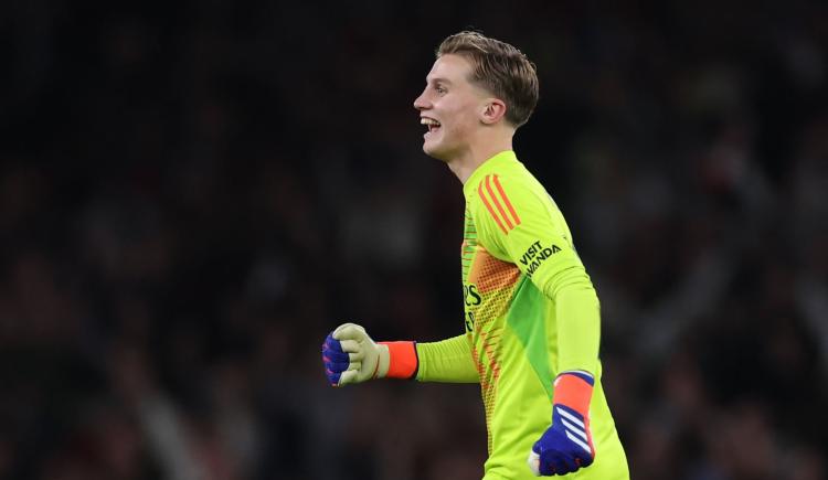 Imagen de Tiene 16 años, debutó en Arsenal y obtuvo un récord histórico