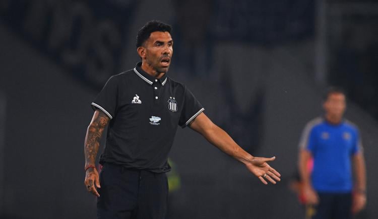 Imagen de Fin de ciclo: Carlos Tevez dejó de ser el entrenador de Talleres tras la derrota en el clásico