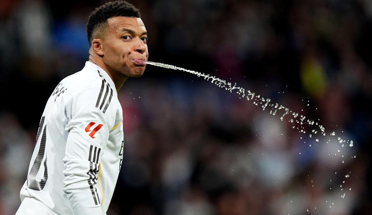 Imagen de Tortuga con ubicación activada: Mbappé, en modo clásico