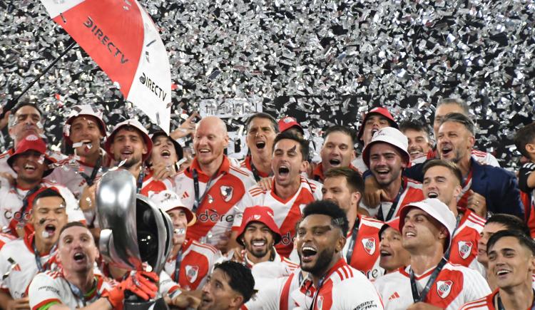 Imagen de Cambio de rumbo: el futbolista que dejará River y será rival de Messi