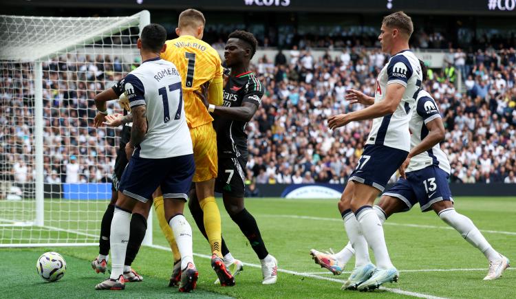 Imagen de Cuti Romero no pudo evitar la derrota de Tottenham ante Arsenal