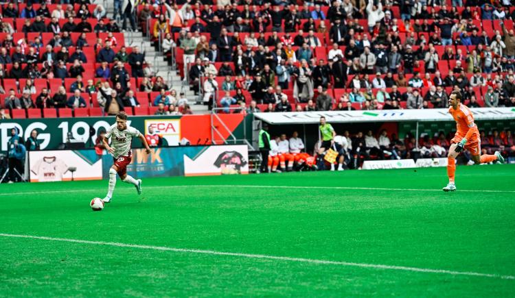Imagen de ¿Qué se puede hacer en 8 segundos? El insólito blooper de Neuer que quebró un récord histórico en la Bundesliga