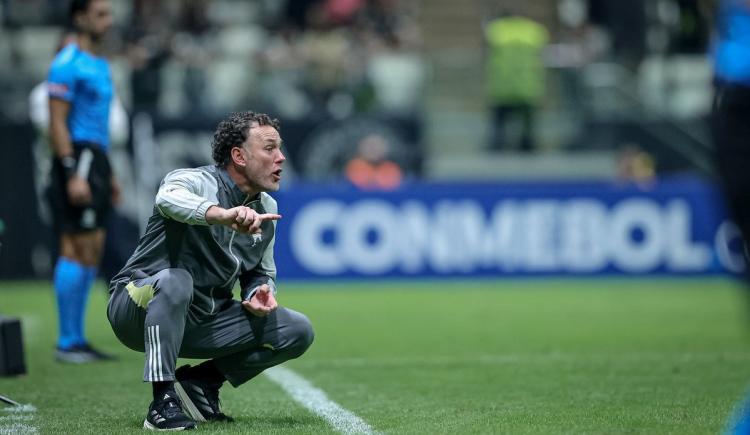 Imagen de Con la mira puesta en River: los jugadores que recuperará Gabriel Milito para las semifinales