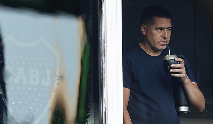Imagen de Riquelme, del dolor y la decepción al dardo a los jugadores y el mensaje para los hinchas