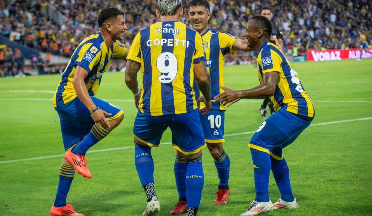Imagen de Baila el Canalla de Holan: Rosario Central venció a Lanús y es líder