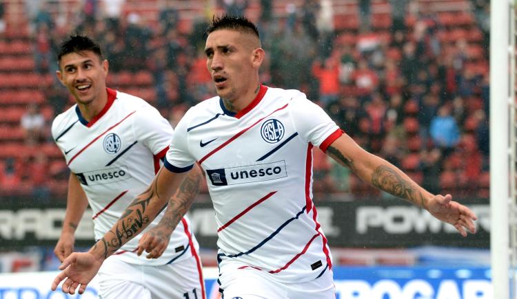 Imagen de Los detalles de la vuelta al fútbol de Ricardo Centurión