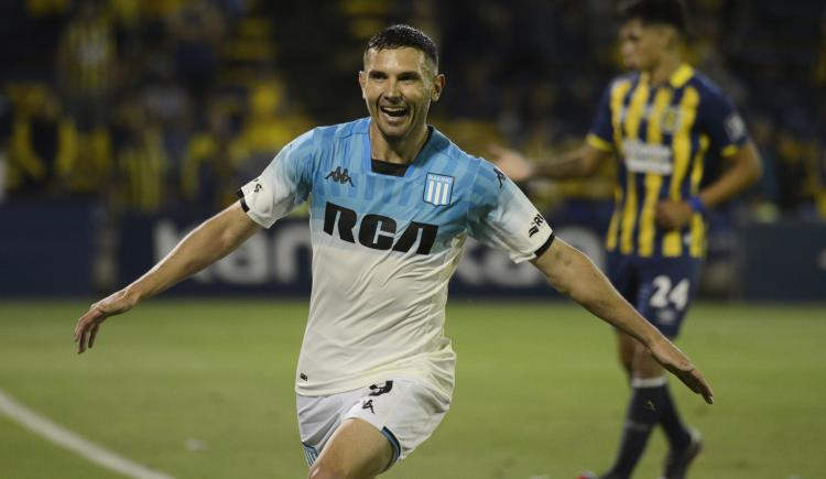Imagen de Maravilla Martínez reveló de qué equipo es hincha