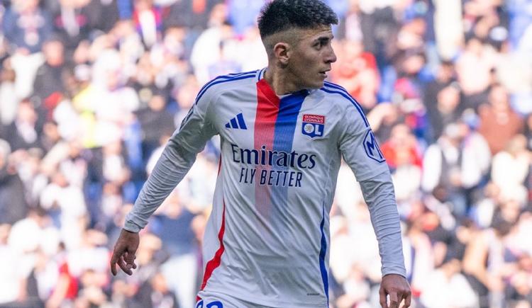 Imagen de Primera titularidad de Thiago Almada en el fútbol europeo