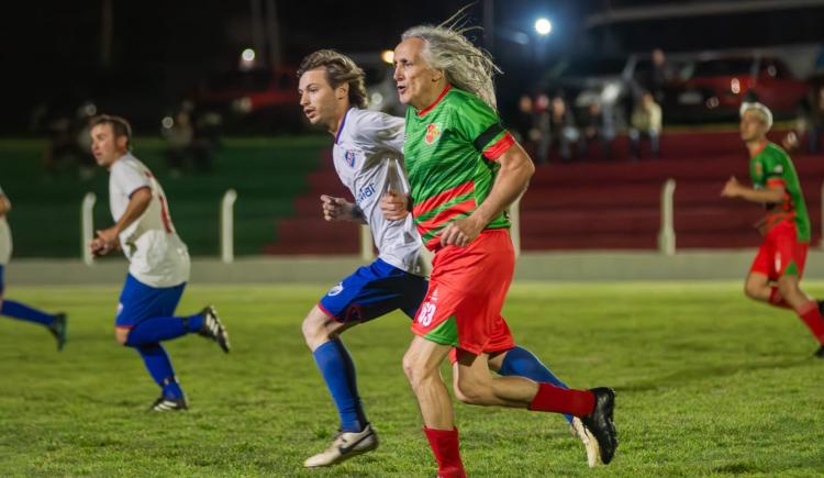 Imagen de La historia de Robert Carmona, el jugador más longevo del mundo que no conoce el retiro