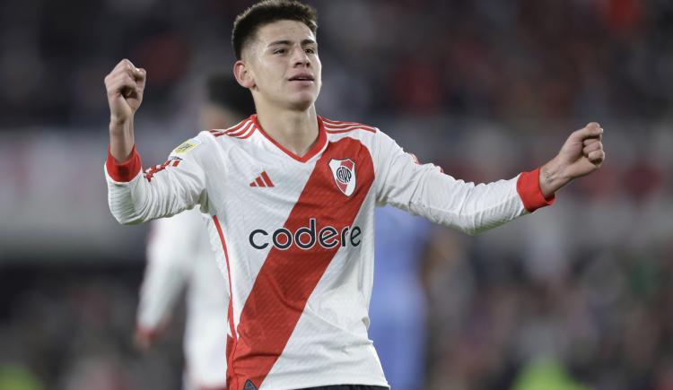 Imagen de El técnico de Girona habló de Echeverri: "No me han dado..."