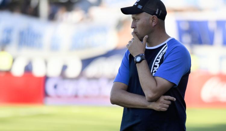 Imagen de Traductor sin trabajo: Diego Flores dejó de ser el entrenador de Gimnasia