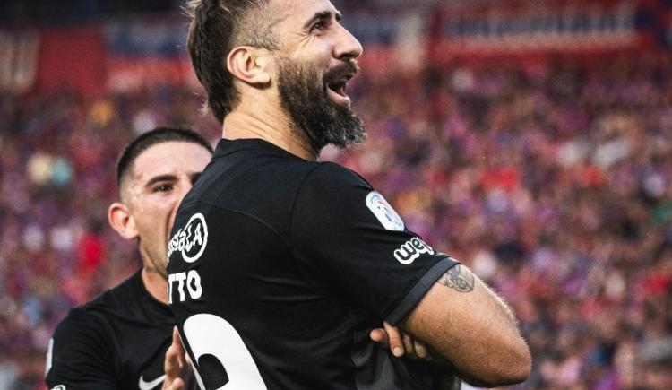 Imagen de En Modo Oso: Lucas Pratto marcó en el superclásico paraguayo