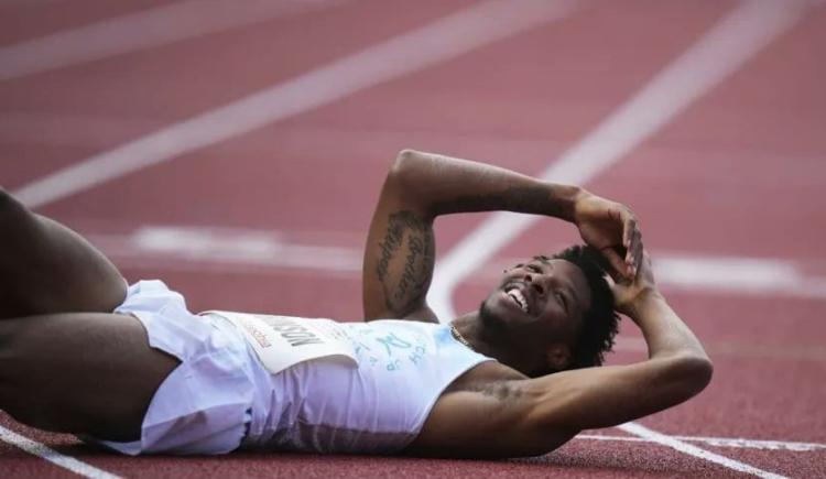 Imagen de Por una cabeza: la increíble manera de ganar una carrera de 400 metros con vallas