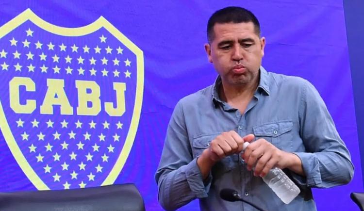 Imagen de Boca no se retiró del mercado: quiere sumar un cuarto refuerzo