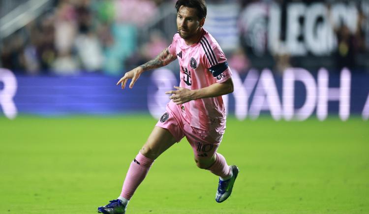 Imagen de Con el cuchillo y el tenedor: el golazo de Lionel Messi ante Kansas