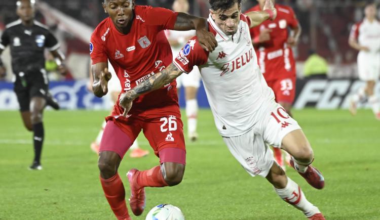 Imagen de Huracán y América de Cali no se sacaron diferencias en un partidazo